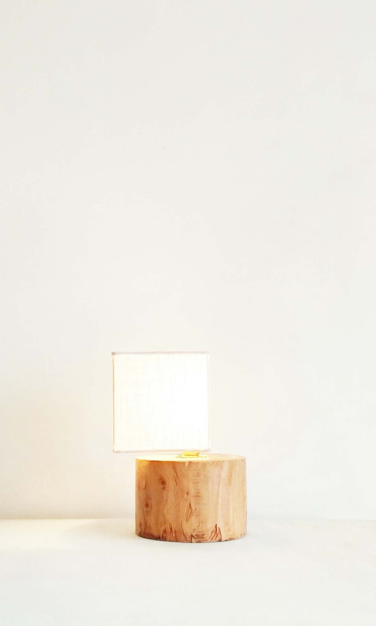b05 Table Lamp | Mahogany Wood & Cotton