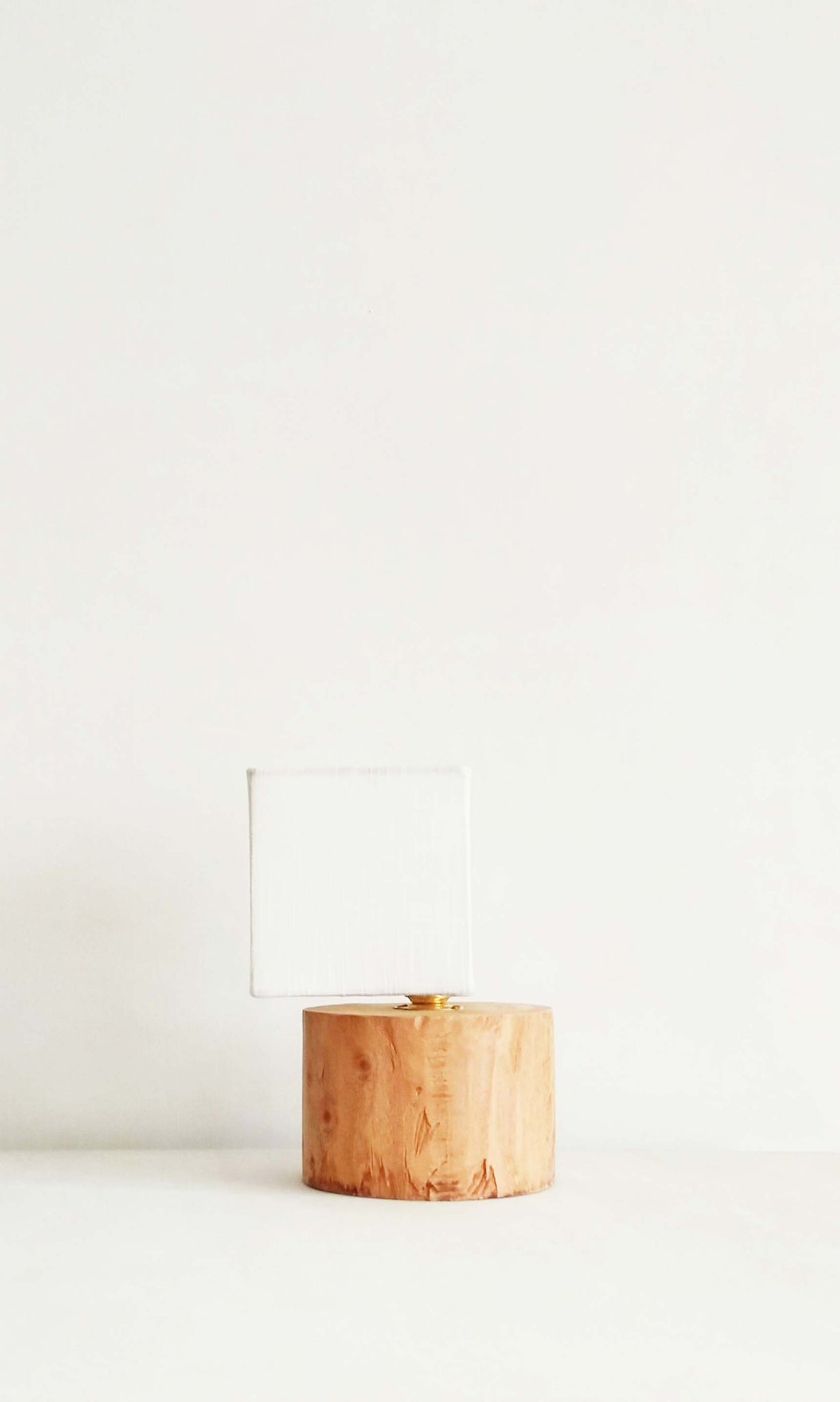 b05 Table Lamp | Mahogany Wood & Cotton