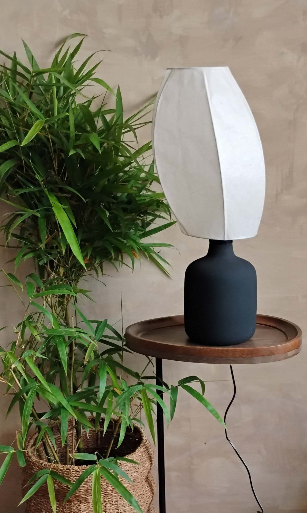 v40 Table Lamp | Metal Alloy & Daphne Paper