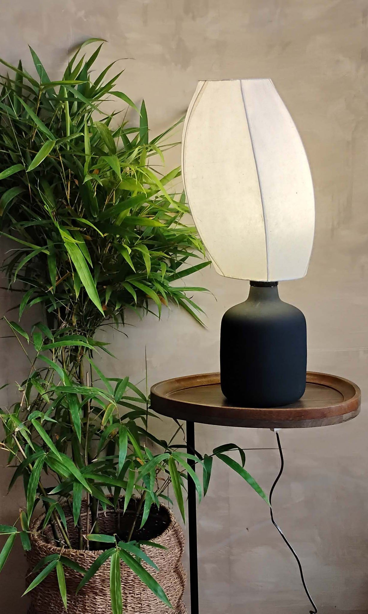 v40 Table Lamp | Metal Alloy & Daphne Paper