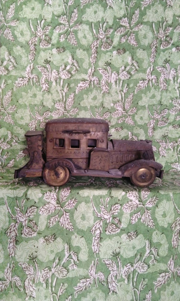 y28 Archaic Nizam Car | Paan (Betel) Brass Box