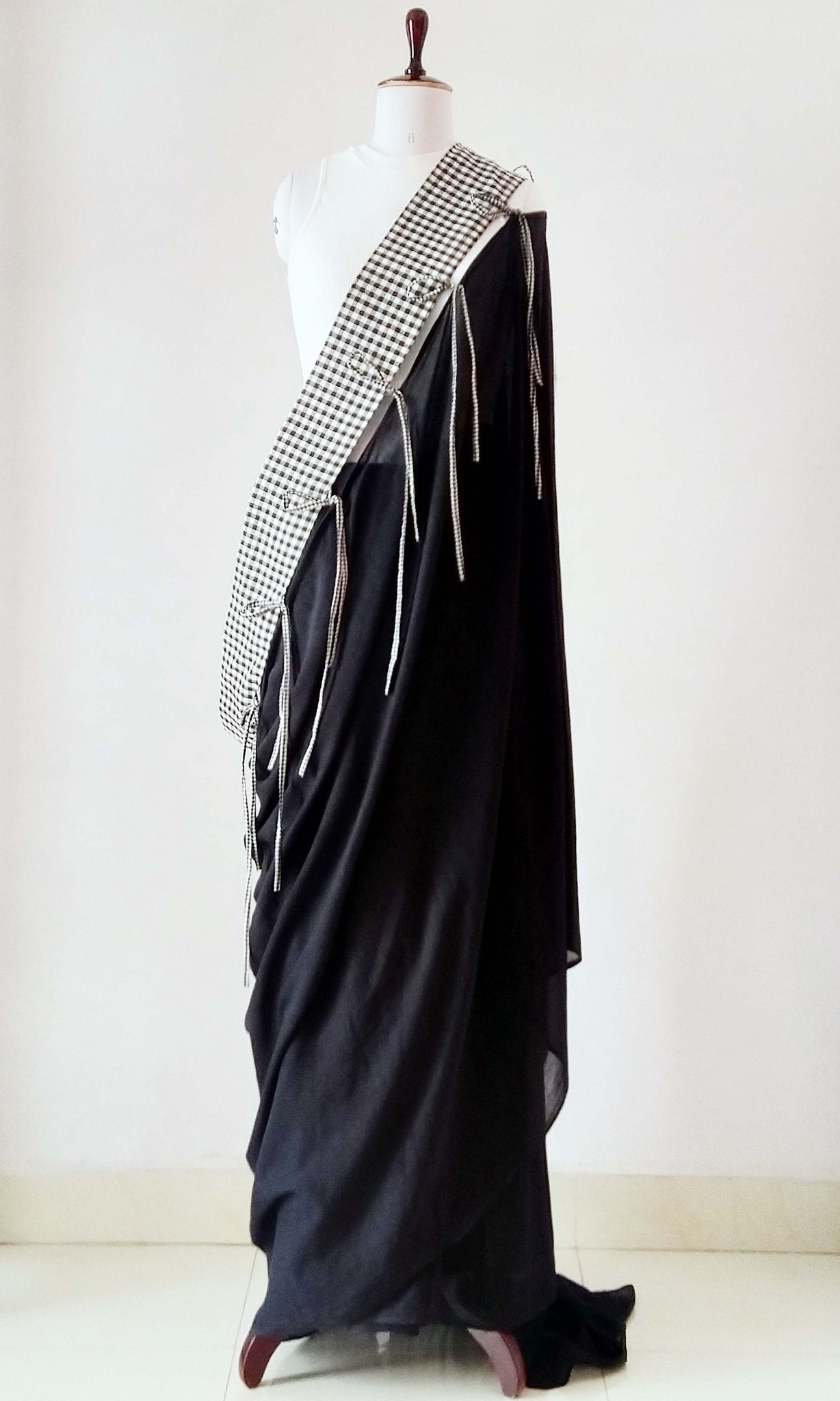 e14  Dialogue Deconstructed & Riveted Border Sari | Fine Count Soft Cotton | Ready To Ship