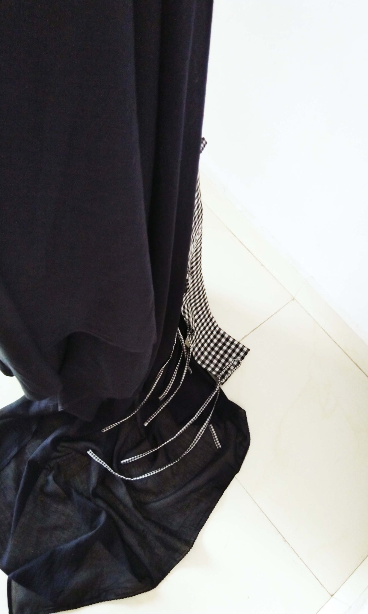 e14  Dialogue Deconstructed & Riveted Border Sari | Fine Count Soft Cotton | Ready To Ship