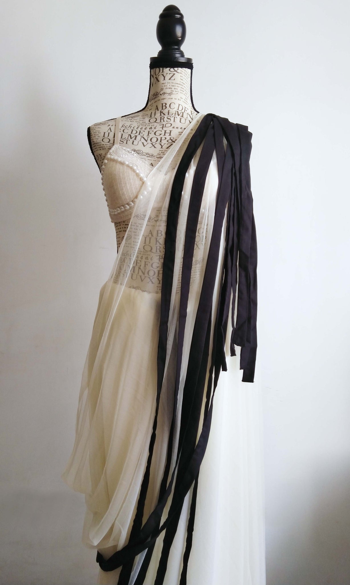 e50 Keep-You-Kimi Deconstructed Tulle Sari | Detailed Soft Tulle